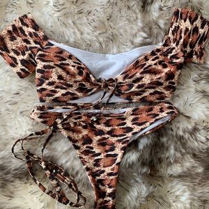 Off the shoulder high leg bikini